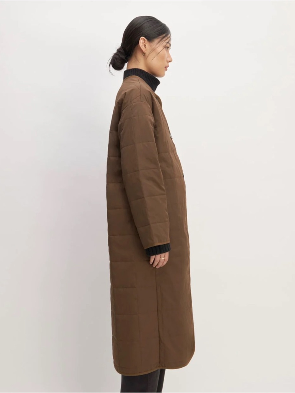 Everlane -  THE RENEW QUILTED LONG LINER in Cocoa - Picture 3 of 6